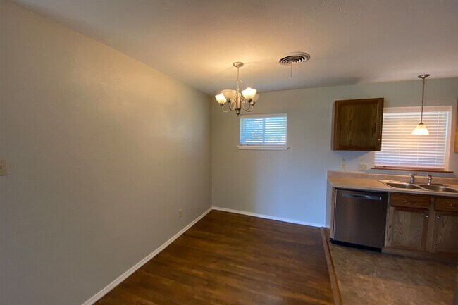 Building Photo - 4511 Scotty Dr