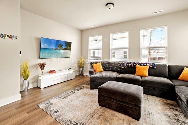 Building Photo - 3938 Winterfield Pl