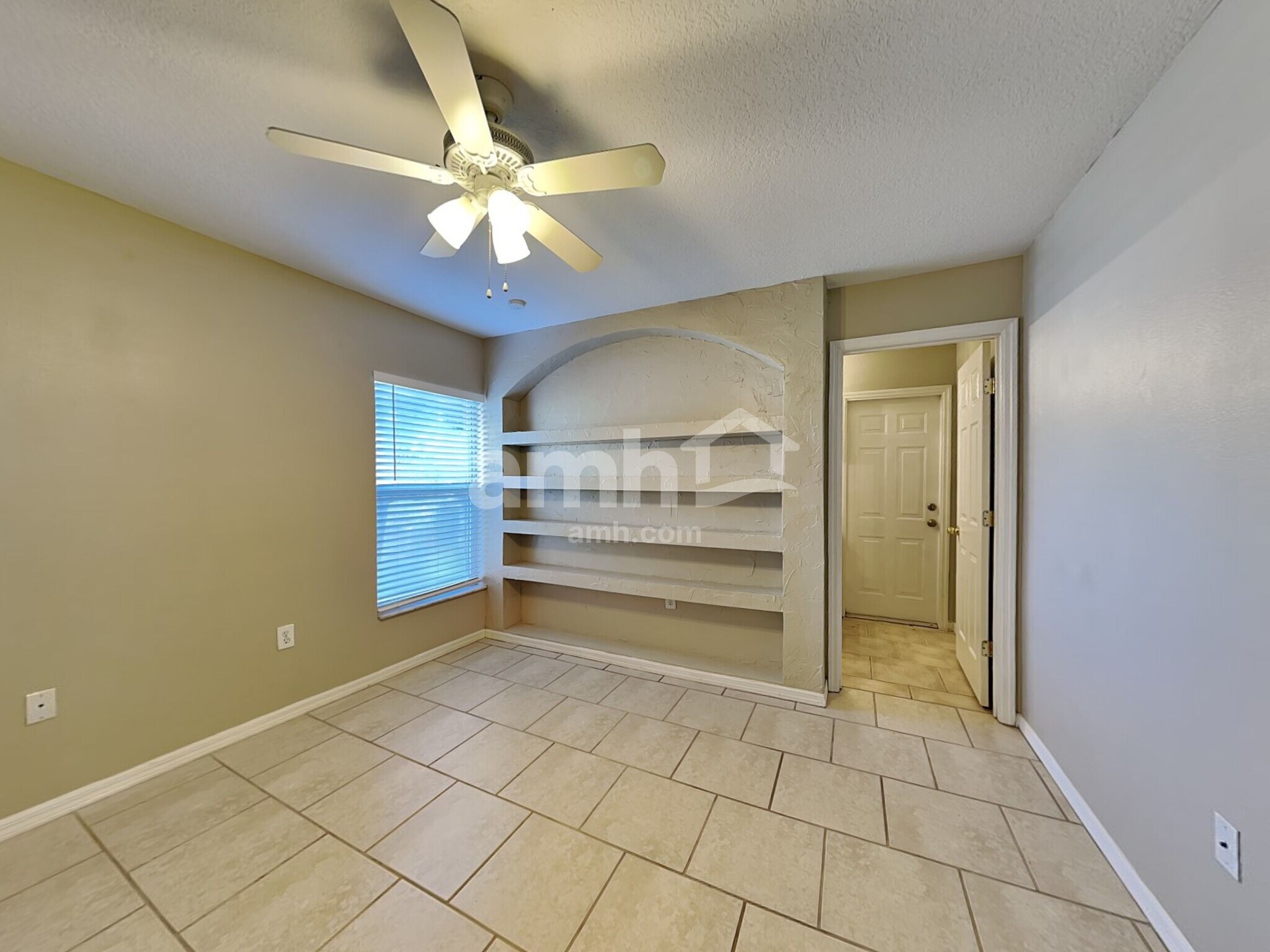 Building Photo - 10519 Sedgebrook Dr