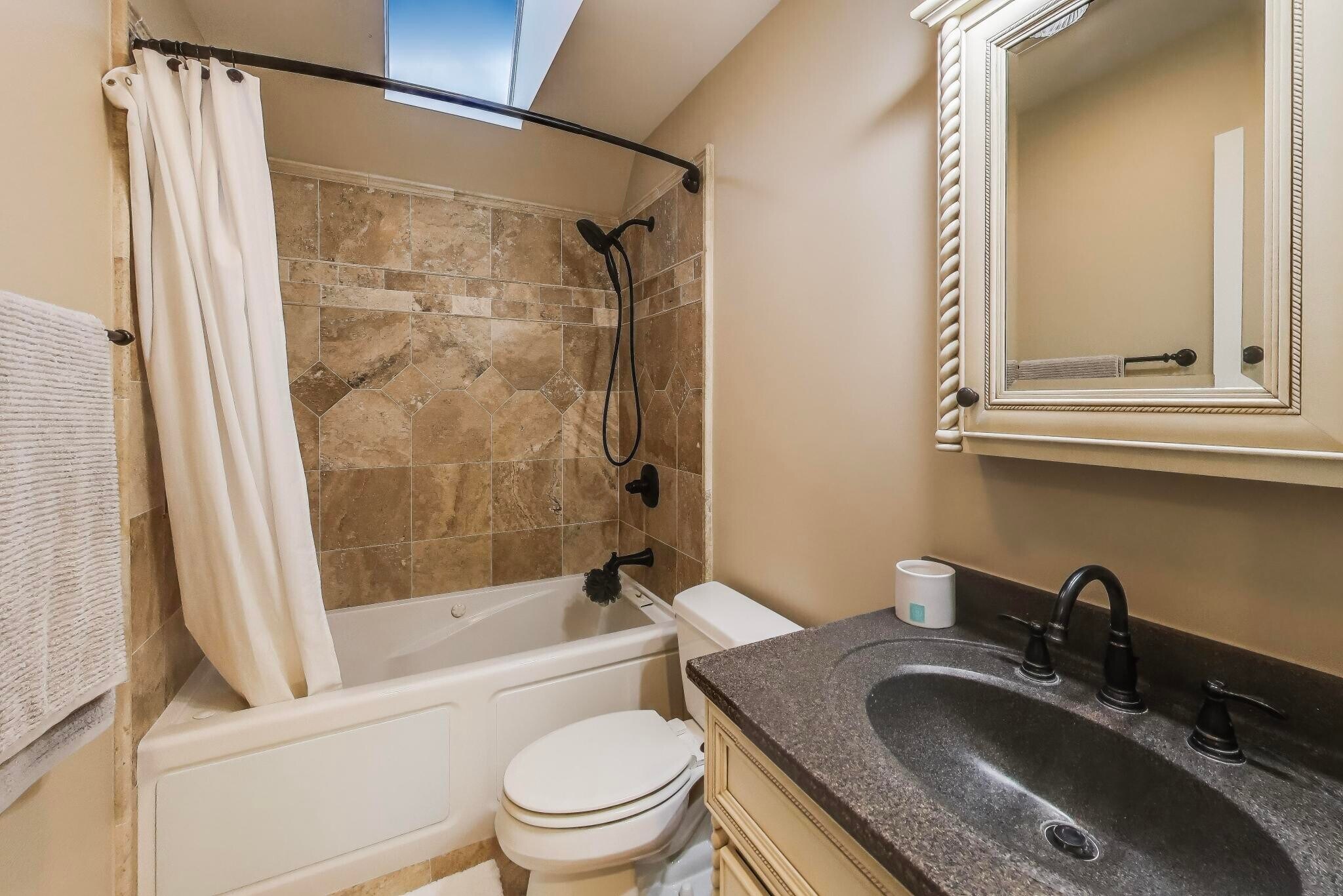 Building Photo - 23W711 Hobson Rd