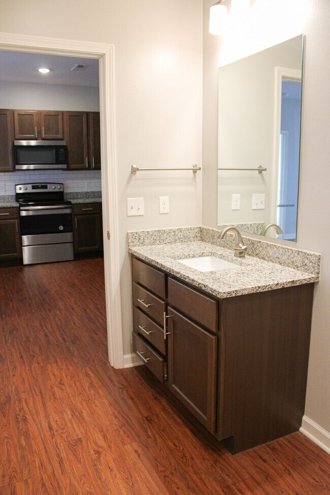 Building Photo - 3211 Redhawk St
