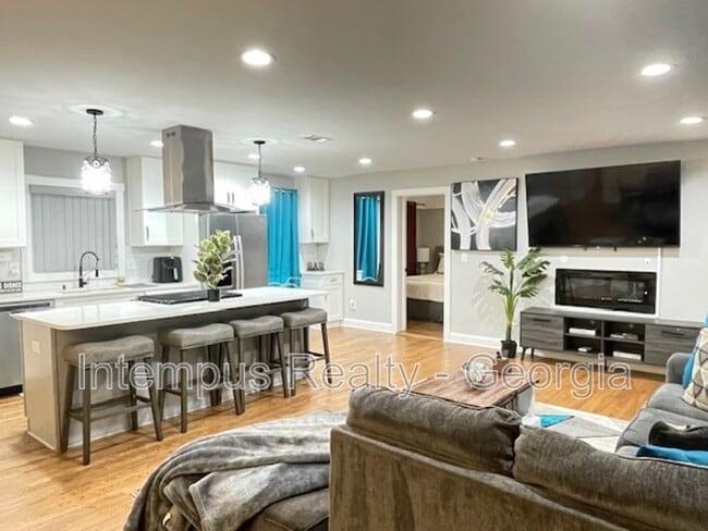 Building Photo - 1771 Dodson Dr SW