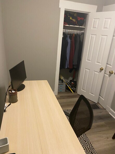 Building Photo - 21 Willoughby St