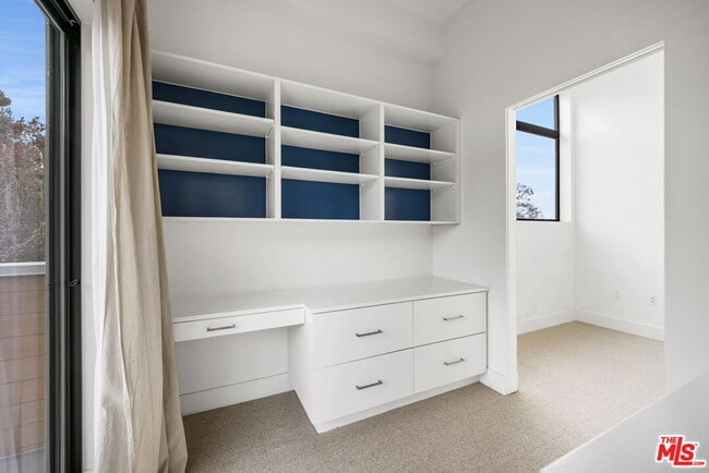 Building Photo - 11367 Elderwood St