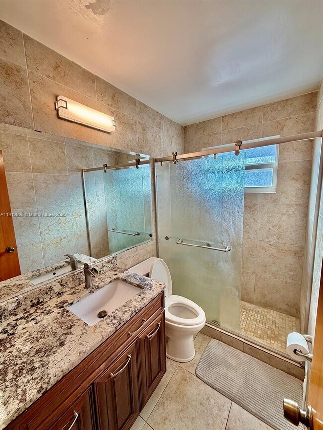 Building Photo - 45 SE 14th St