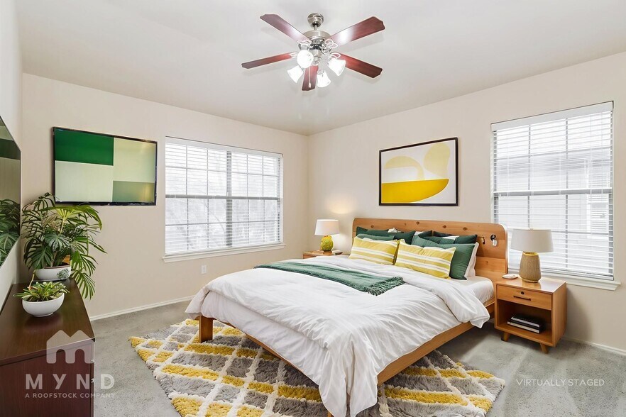 Building Photo - 1310 W Parmer Ln