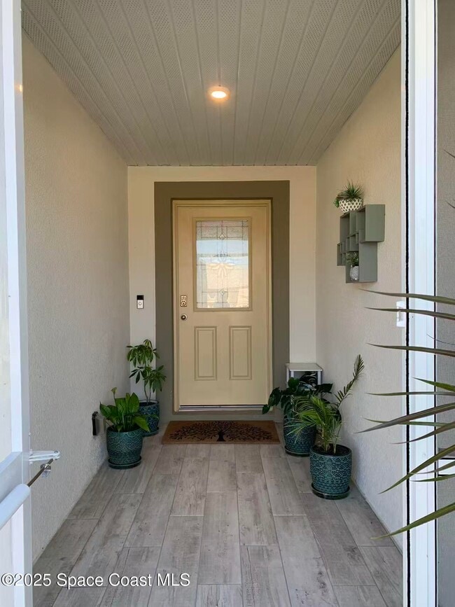 Building Photo - 1150 Nordic St NW