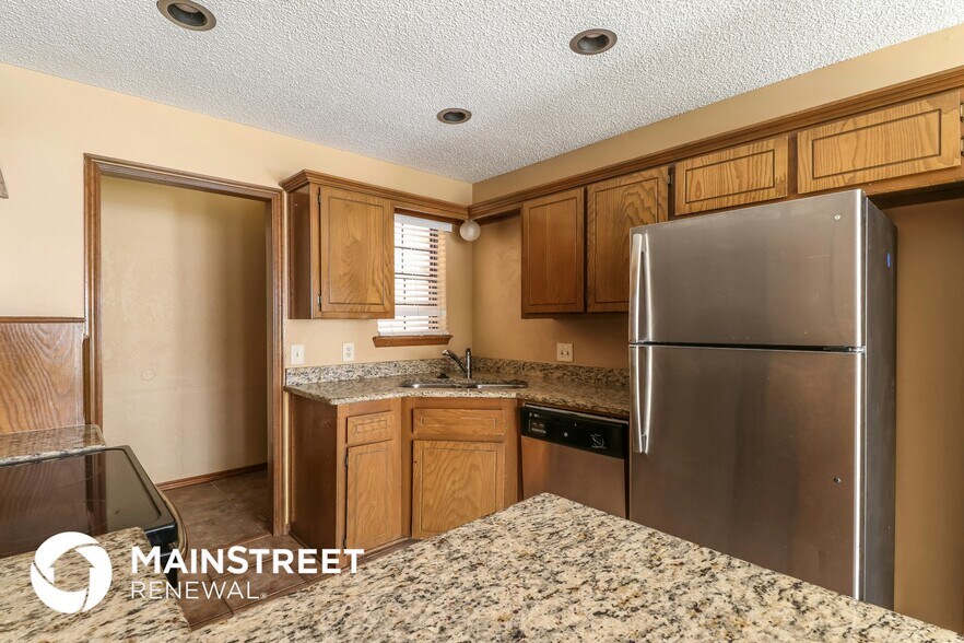 Building Photo - 7501 NW 115th St