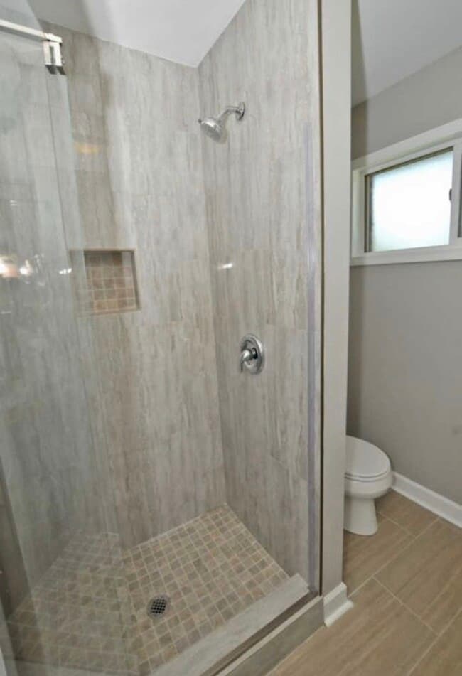 Building Photo - 16121 S 88th Ave