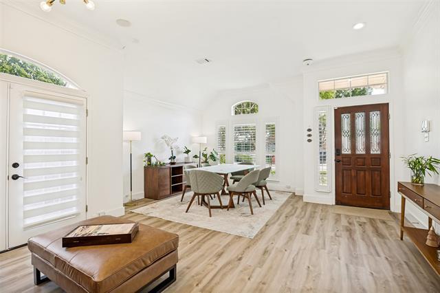 Building Photo - 1417 Honey Locust Dr