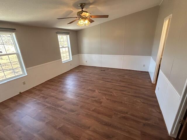 Building Photo - 9051 Elm Dr