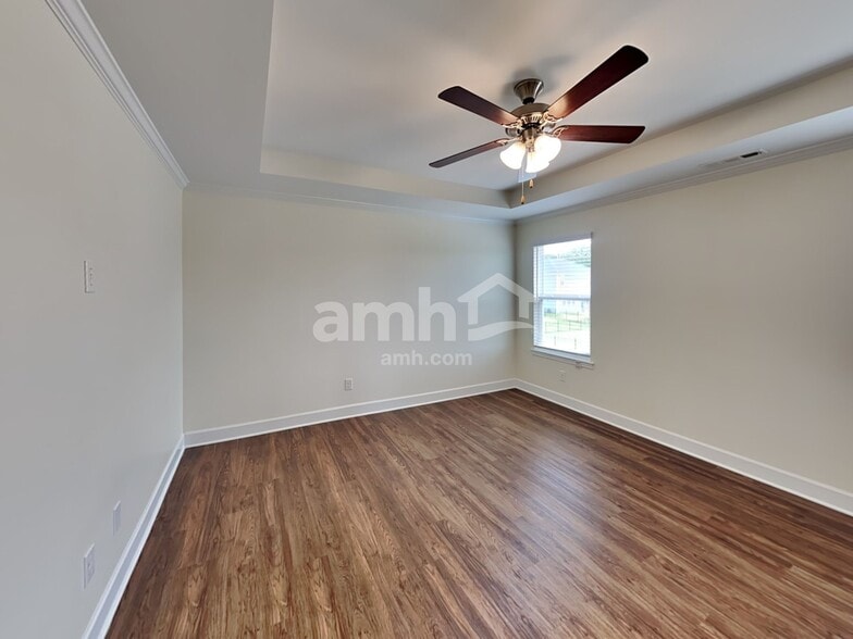Building Photo - 5083 Trailwater Dr