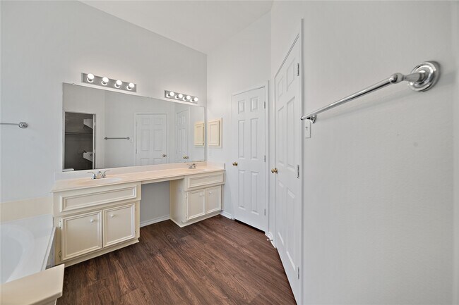 Building Photo - 3610 Darby Ct