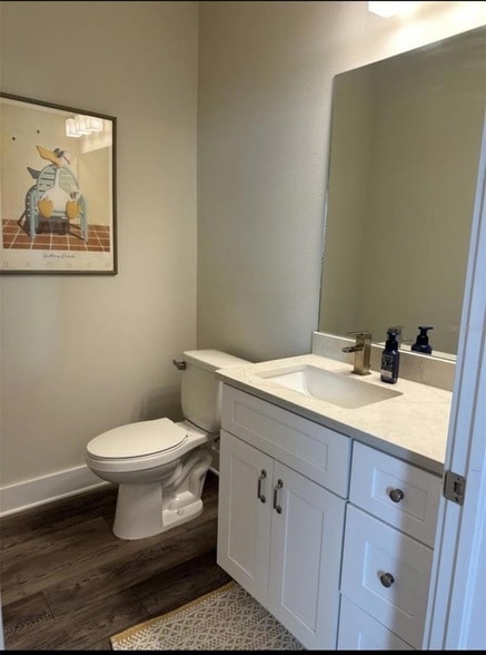 Building Photo - 1249 Savona Dr