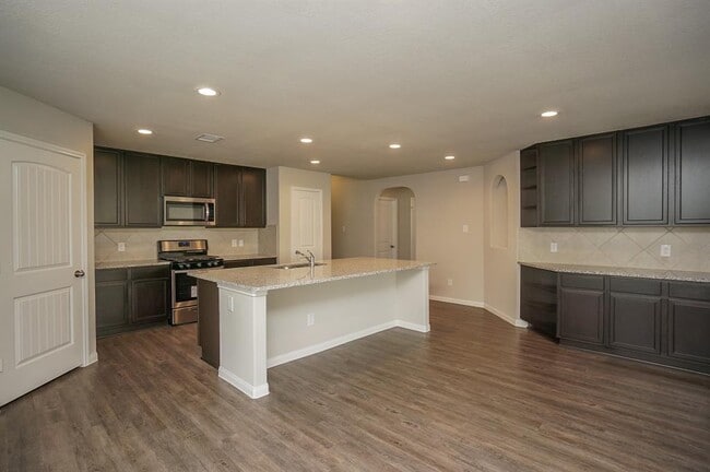 Building Photo - 3331 Rosselli Brush Dr