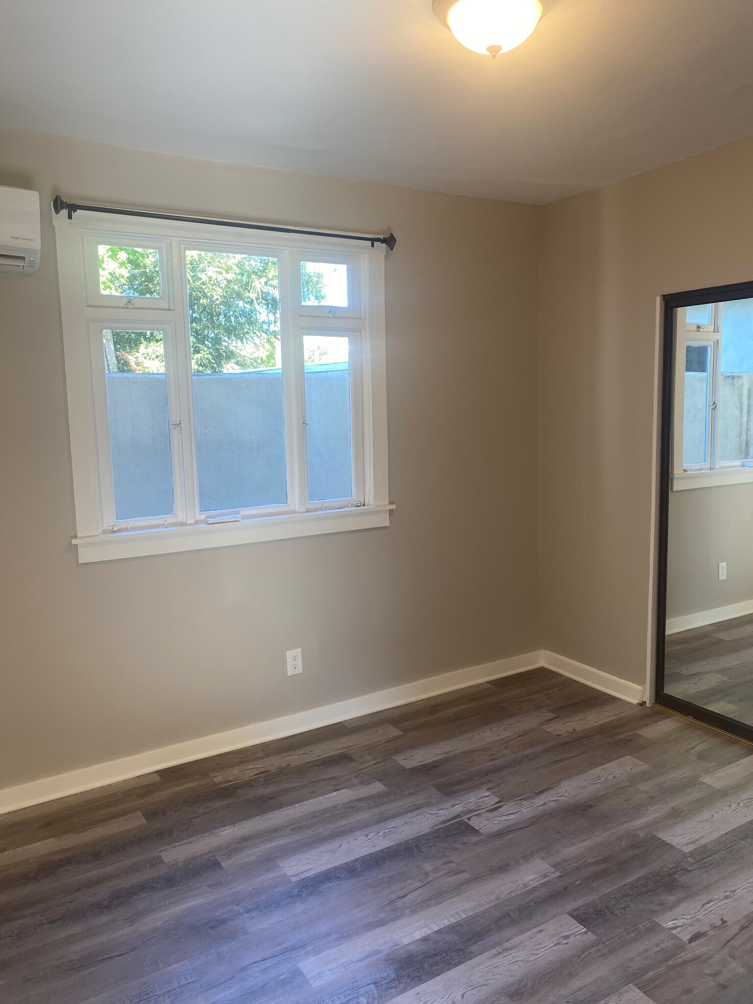 Building Photo - 1357 E Orange Grove Blvd