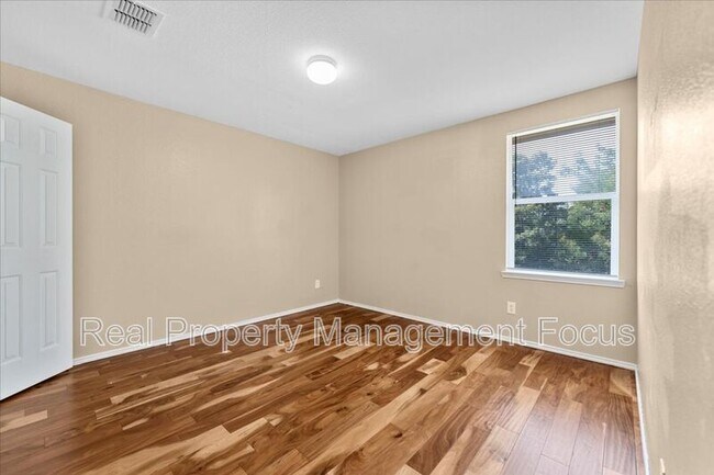 Building Photo - 12825 Kiltartan Dr