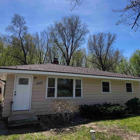 Primary Photo - 2050 Reggie Dr