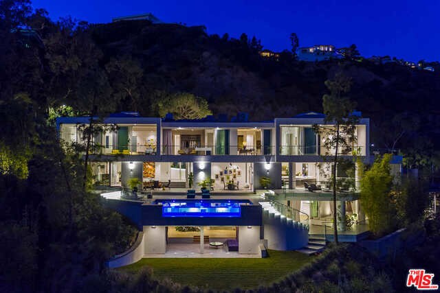 Building Photo - 8854 Thrasher Ave