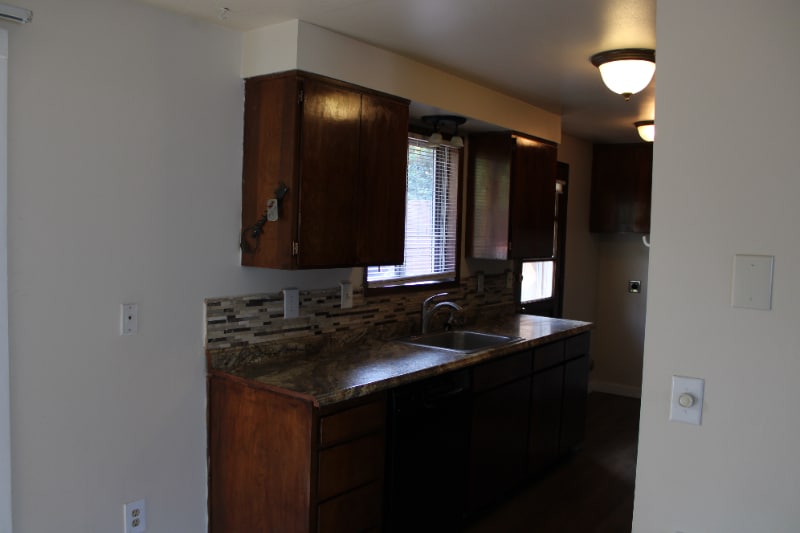 Building Photo - 10915 SW Hall Blvd