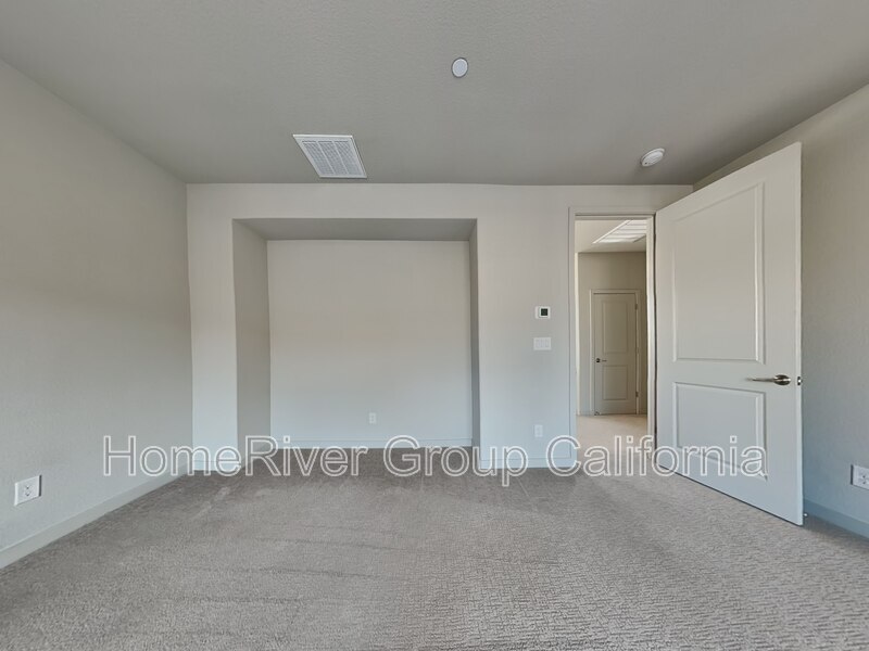 Building Photo - 3445 Cantor Dr