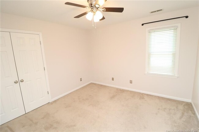 Building Photo - 203 Abbey Oak Ln