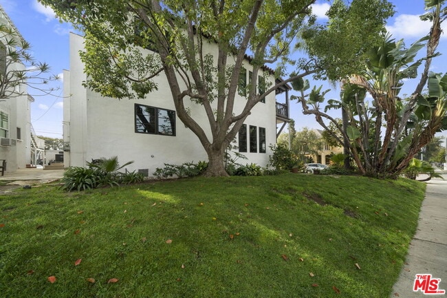 Building Photo - 8014 4th St