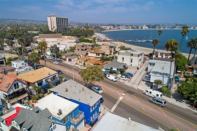 Building Photo - 3944 Mission Blvd