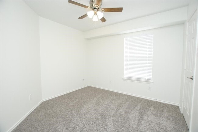 Building Photo - 3212 Victorian Manor Ln