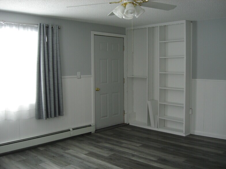 Bedroom 2 or Office - 34 Dwight St