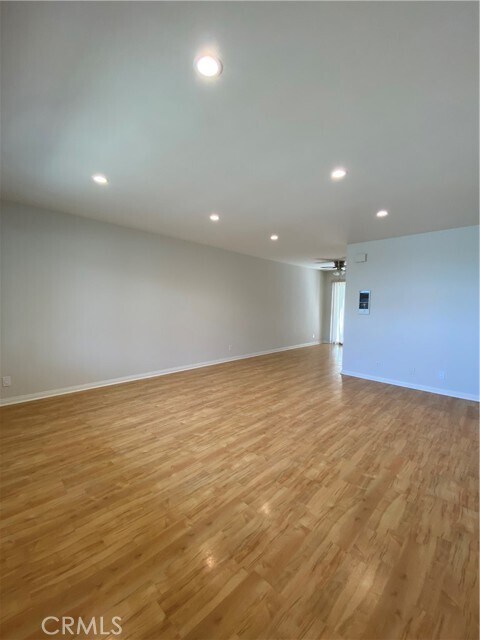 Building Photo - 665 W 34th St