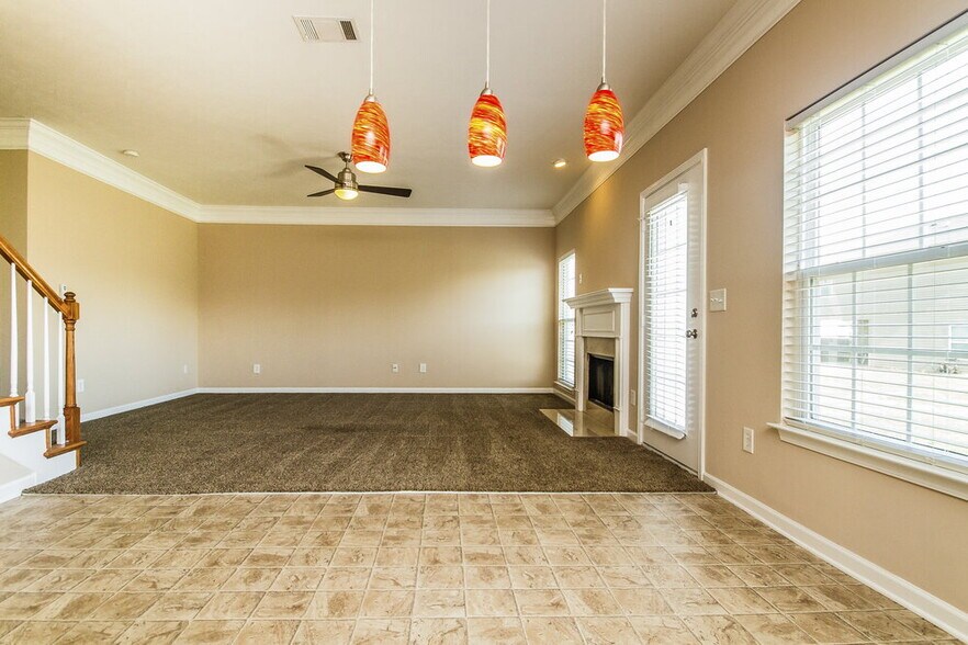 Building Photo - 310 Sarava Ln