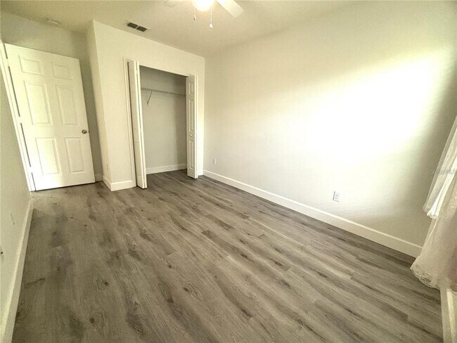 Building Photo - 1041 Honey Blossom Dr