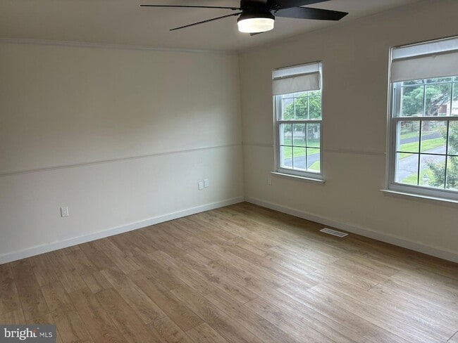 Building Photo - 18428 Gardenia Way