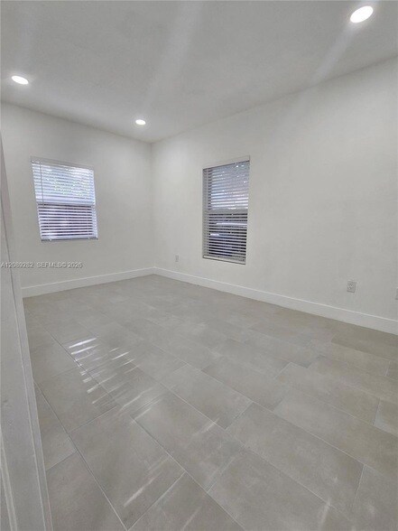 Building Photo - 2756 NW 46th St