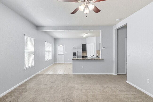 Building Photo - Large 4 bed, 2.5 bath Home in Meadows of K...