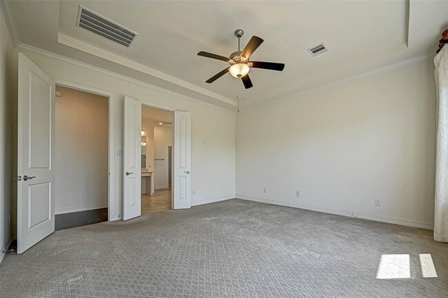 Building Photo - 28214 Evergreen Cove Ln