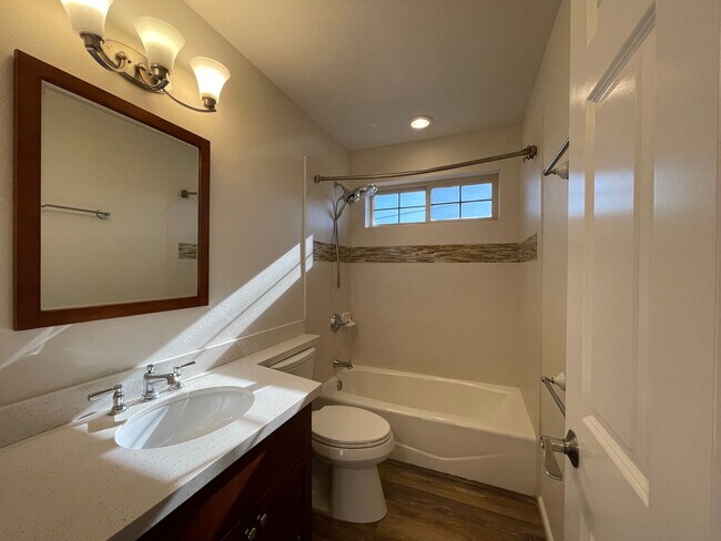 Building Photo - 16 Kahoma Village Loop