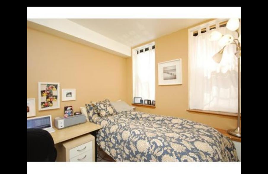 Building Photo - 28 Symphony Rd