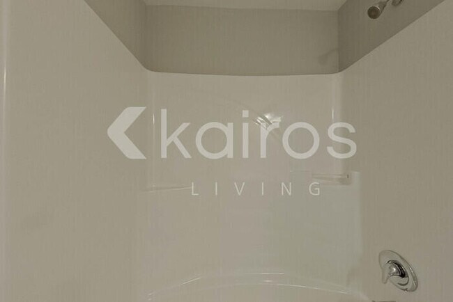 Building Photo - 857 Silent Barge Cv