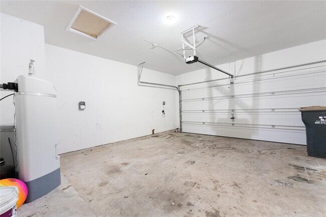 Building Photo - 12813 Stoney Ridge Bend