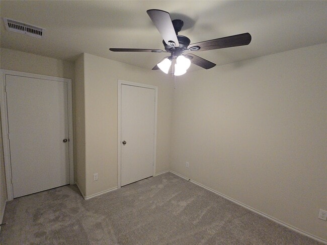 Building Photo - 810 Lightningbug Ln