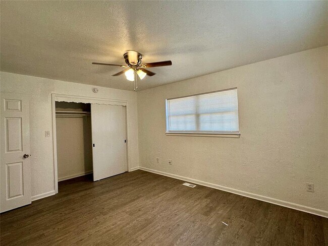 Building Photo - 1603 NW 32nd St