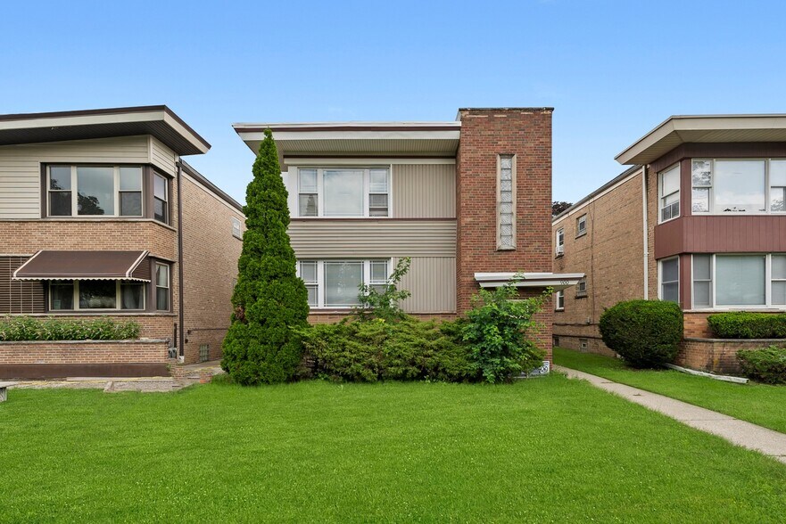 Building Photo - 900 Dunlop Ave