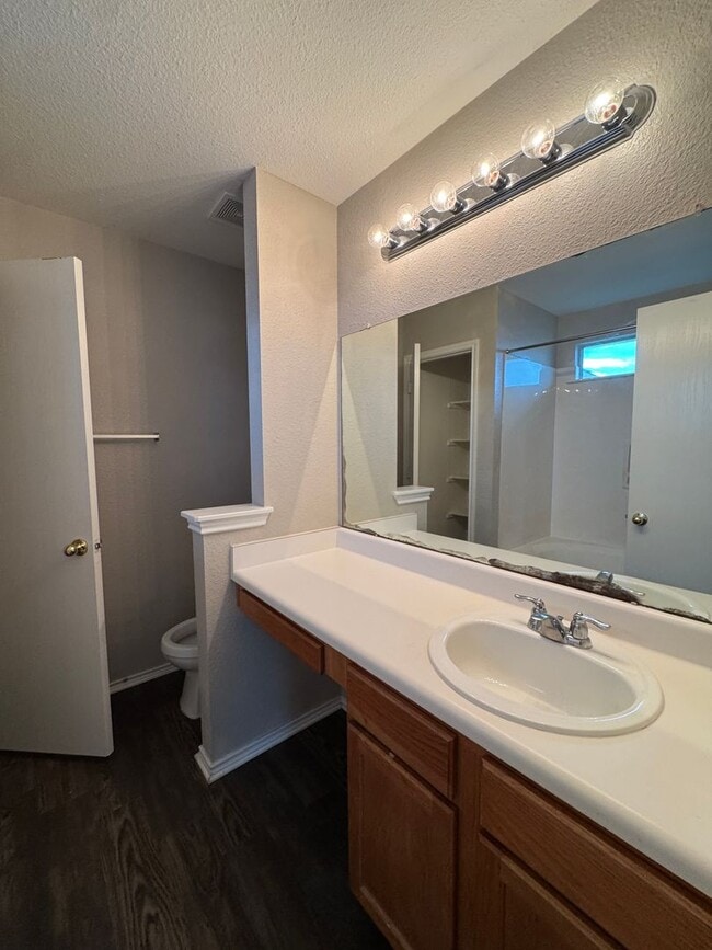 Building Photo - Modern Living Minutes from Everything Kyle...