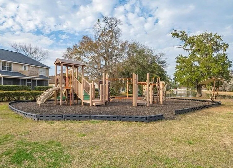 Building Photo - 276 Wellington Pl