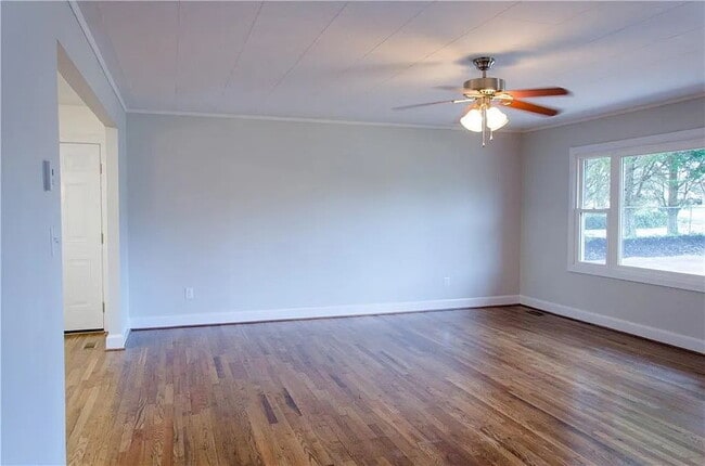 Building Photo - 3 Bedroom Renovated Ranch Style Home in Seneca