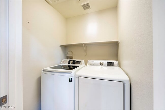 Building Photo - 5283 Broadlake Ln