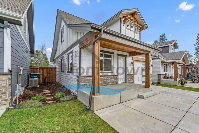 Building Photo - 2 Bedroom 2 Bath Home with Attached Garage Available in Coeur d'Alene!