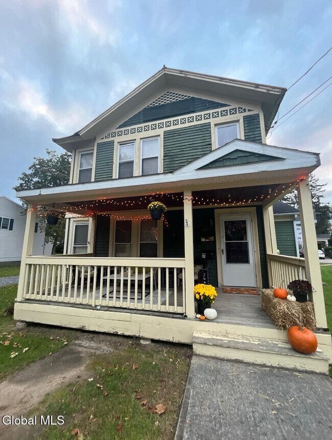 Building Photo - 147 Nelson Ave